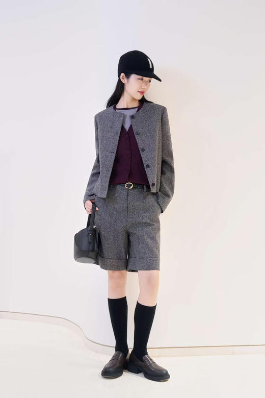 【高品质私服】【IC羊毛混纺花呢夹克外套】周二（10.14）上午10点开始 基于经典的英式风格 手感柔软 舒适自如G1572【无标出货 介意慎拍】 商品图1