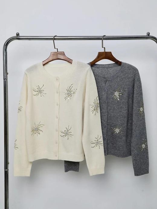 【高品质私服】【香家同款-纯手工烟花绣针织开衫】意大利进口100%黄金羊毛料 只选细腻柔长的顶级羊毛，天然柔软不扎肤【无标出货 介意慎拍】-WD 商品图1