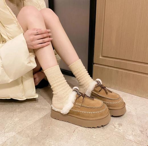 UGG 阿尔派系列羊皮毛一体拖鞋（XR） 商品图1