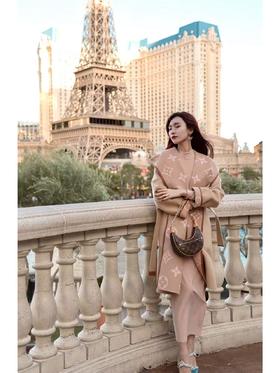 驴家 秋冬经典款大衣 奶茶色大花长款大衣（SZX*MM）