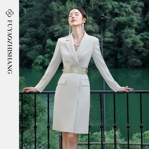 FUYAO扶摇 新中式醋酸连衣裙女2025新款秋季国风高级感女神范裙子 商品图0