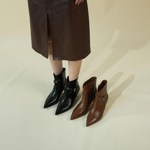 Westory2025年冬季尖头中跟胎牛复古飒爽百搭短靴W25DS85621 商品图4