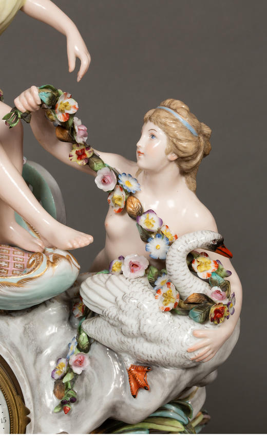 独角鹿西洋古董 19世纪欧洲出品洛可可风格古希腊神话主题瓷偶群雕花卉装饰座钟 商品图8