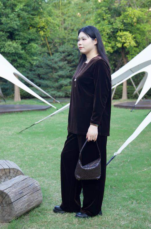 现货，今天发！💫【棕色丝绒套装】高级又有腔调！不起静电，裤子松紧腰。秋冬显贵显瘦第一名！高档气质阔太太感，丝绒套装，洋气高贵两件套，正码正拍 商品图10