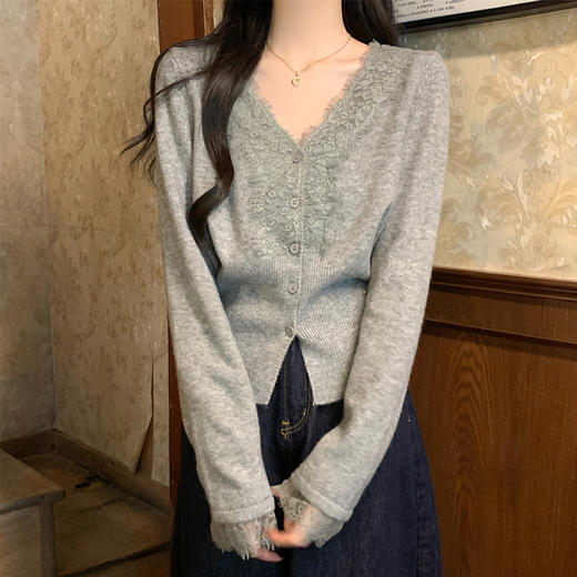 西遇韩系针织开衫女新款法式温柔V领蕾丝短款毛衣外套SS051620 商品图3