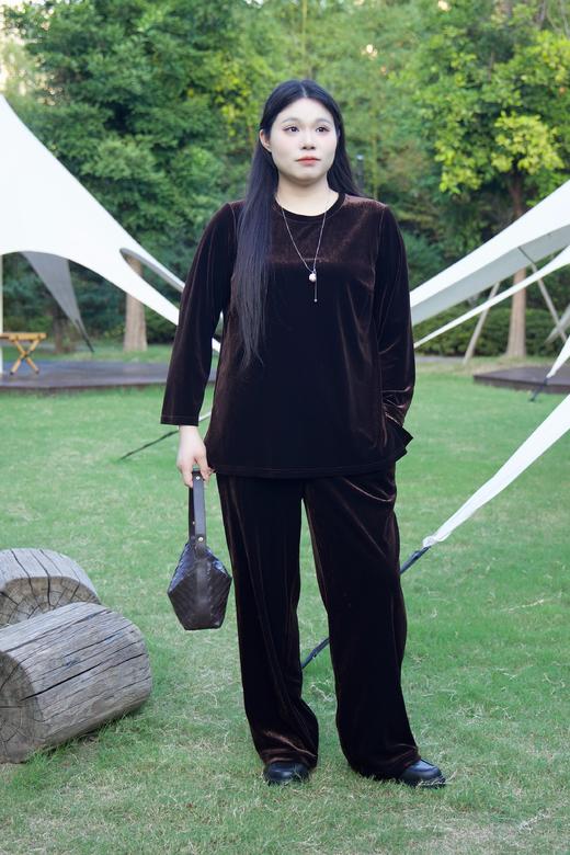 现货，今天发！💫【棕色丝绒套装】高级又有腔调！不起静电，裤子松紧腰。秋冬显贵显瘦第一名！高档气质阔太太感，丝绒套装，洋气高贵两件套，正码正拍 商品图3