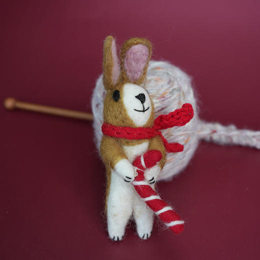 北京仓｜Felt So Good-Cinnamon the Rabbit Christmas-圣诞拐杖糖小兔 羊毛毡 挂件［英国设计师］ 商品图4