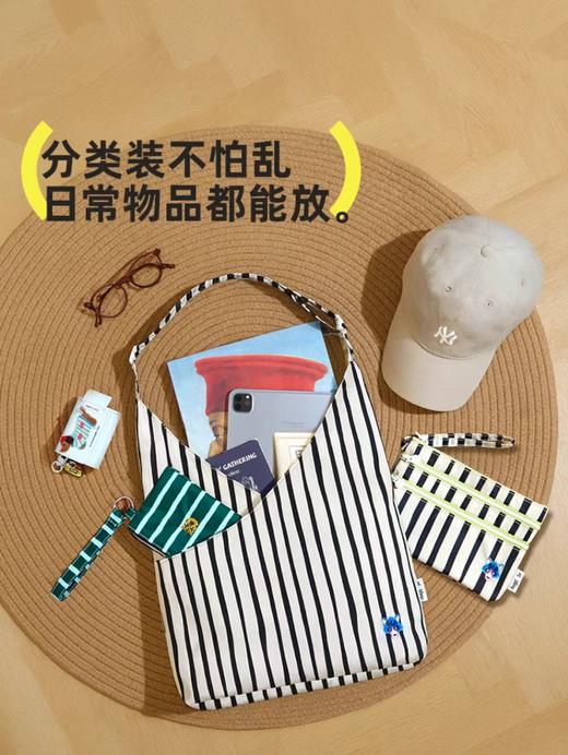 【品牌直发 】hugz帆布包女学生上课通勤包包大容量简约挎包上班度假腋下单肩包 商品图2