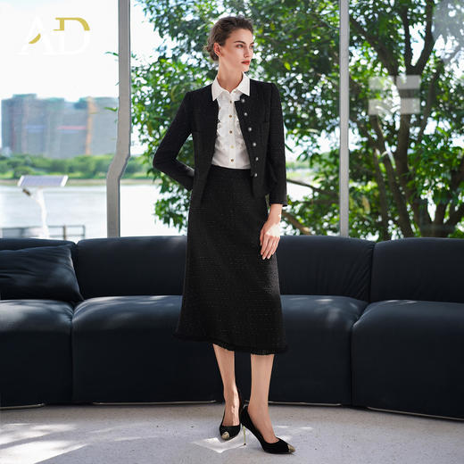 AD姐系贵感套装早秋2025新款黑色赫本风编织圆领外套轻奢两件套裙 商品图0