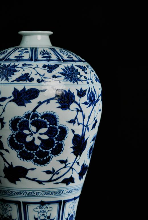 守艺 · 摹古元青花缠枝牡丹纹梅瓶 柴窑 高48cm 宽23.5cm 商品图3
