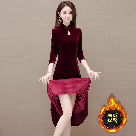 OMS-CB307时尚洋气大码加绒金丝绒连衣裙女冬季2025新款修身气质过膝打底裙 商品图1