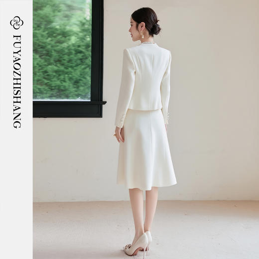 FUYAO扶摇 秋季新款小香风套装裙女白色高级感女神范醋酸两件套 商品图4