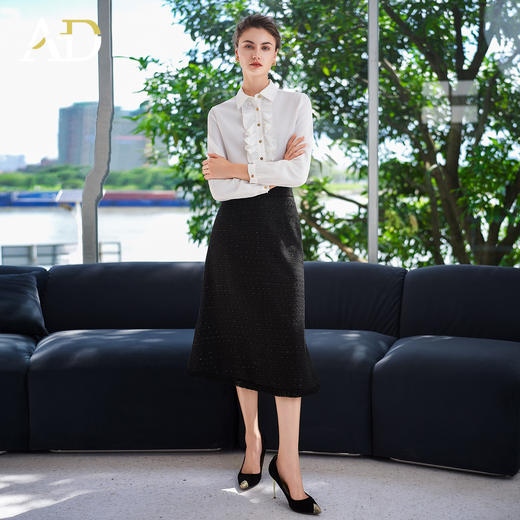 AD气质优雅衬衫套装女2025新款胸前木耳边压褶白衬衣小香半身伞裙 商品图0