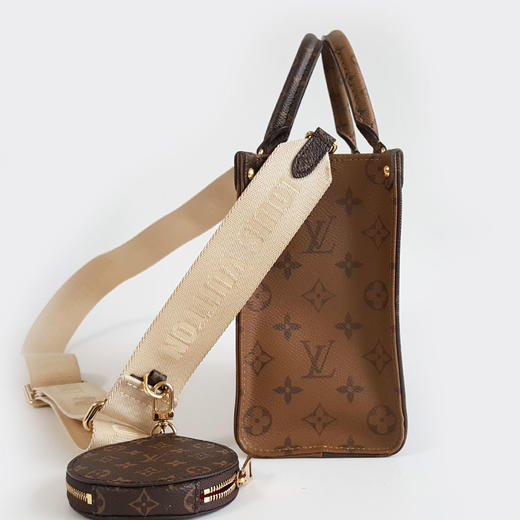 【95新】LV路易威登ONTHEGO小号M46373经典款小号老花ONTHEGO宽肩带单肩手提包131025NJS05 现售价：17000！ 商品图3