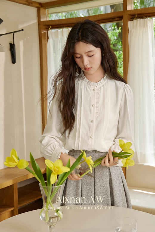 鹿向南「午茶小调」法式木耳领衬衫女2025设计感小众上衣 商品图4