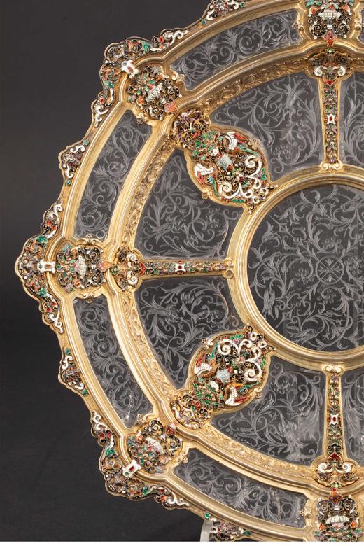 【已售】独角鹿西洋古董 1870年代奥地利出品新文艺复兴风格天然水晶蚀刻嵌珐琅及银镀金装饰赏盘 商品图1