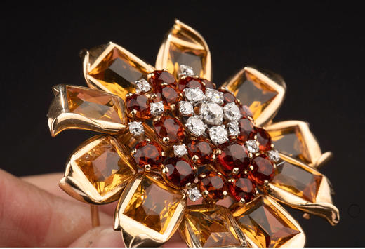独角鹿西洋古董 1940年代出品18k黄金镶嵌黄水晶及钻石「向日葵」主题胸针 商品图4