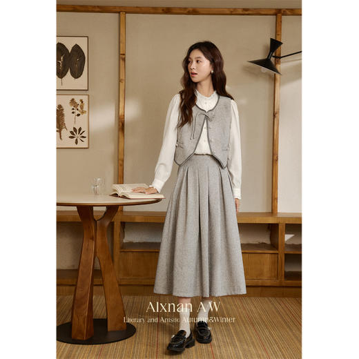 鹿向南「午茶小调」法式木耳领衬衫女2025设计感小众上衣 商品图2