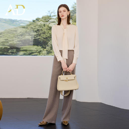 AD香槟色长袖衬衫女气质垂感飘带领上衣2025秋季新款时尚套装裤子 商品图0