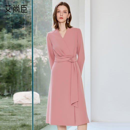 艾尚臣粉色V领收腰连衣裙女秋季新款垂感轻奢女神范通勤系带长裙 商品图2