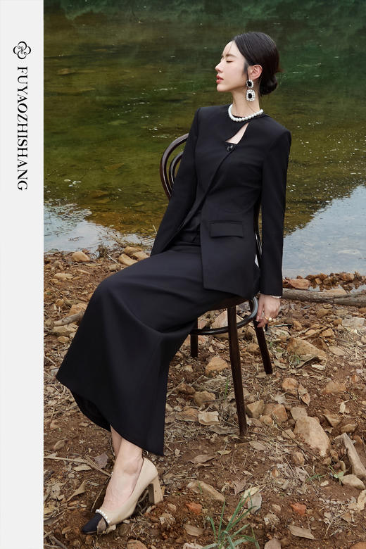 FUYAO扶摇 羊毛西装套装女2025秋冬新中式斜襟国风西服半裙两件套 商品图5