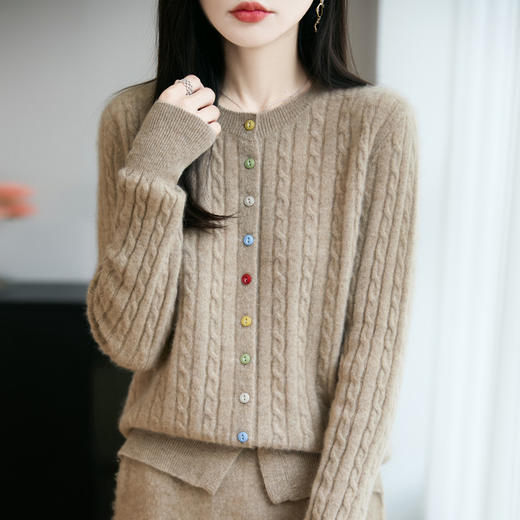 丁摩 100%纯羊毛圆领扭花彩扣开衫打底上衣M2-458 商品图0