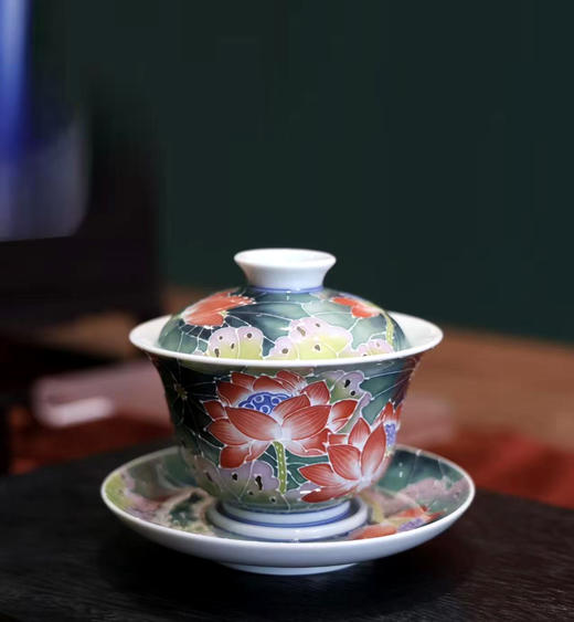 釉下五彩《墨染清荷》盖碗 商品图0