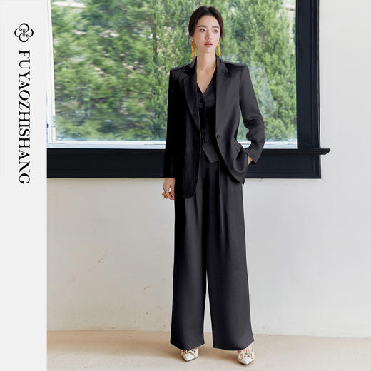 FUYAO扶摇 醋酸提花时尚套装女秋冬休闲宽版西装外套马甲三件套 商品图0