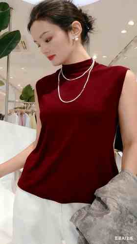 58D880多色中领天丝羊毛背心 ，解决你的低领无领前胸后背发凉等问题！黑/白/灰/深咖/酒红五色。可以搭配各种衬衫，外套，毛衫，卫衣等，露出一截白色的领口很减龄！既美丽又保暖！