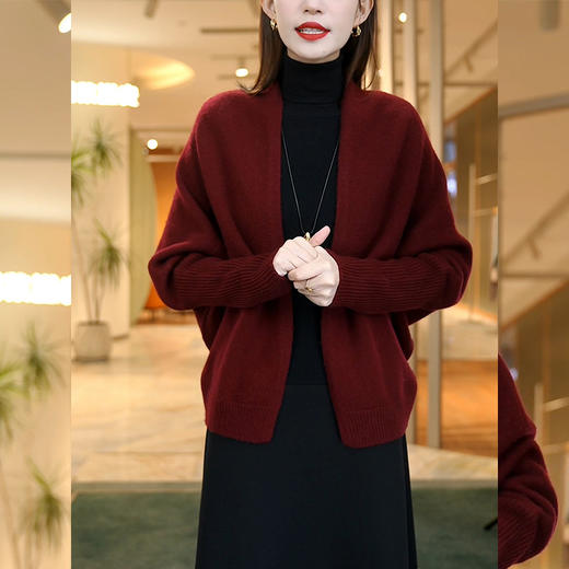 红色加厚保暖宽松针织开衫，百搭毛衣外套LJX-5036 商品图1
