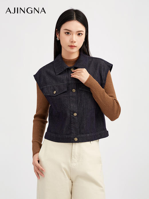 【商场同款】阿菁娜秋季新款工装风无袖马甲复古牛仔蓝叠穿金属扣翻领设计A30Q103008 商品图1
