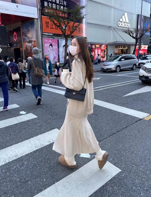 UGG 油叽叽两穿包头毛拖5CM底款 毛毛拖鞋（XR） 商品图2