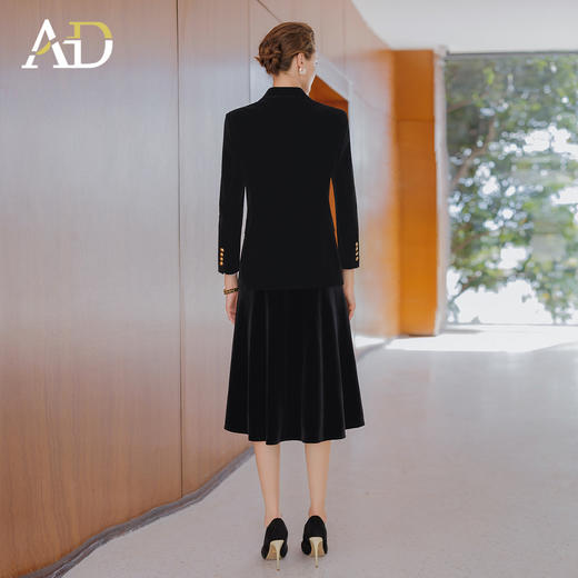 AD法式双排扣西装外套女2025新款秋冬高级感丝绒伞裙套装中长款 商品图4