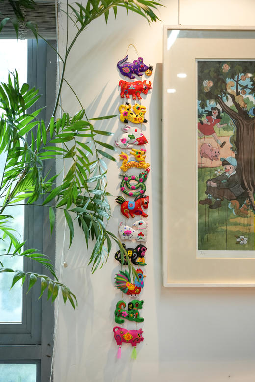 西秦刺绣十二生肖挂件 非遗手工制作 居家布艺挂件装饰 商品图0