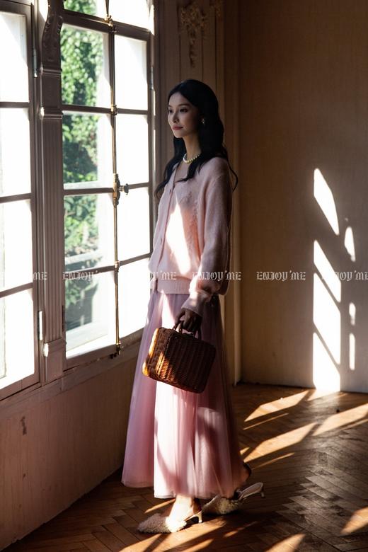 【门店同款】ENJOY冬季“暖冬软糖”手绣花朵针织开衫 166597388 商品图4