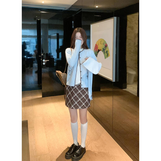 <曾小咸推荐>现货秒杀 ！微信超特价！刺绣毛衣开衫 日常199.99 立减110 秒杀89.99！！ 商品图2