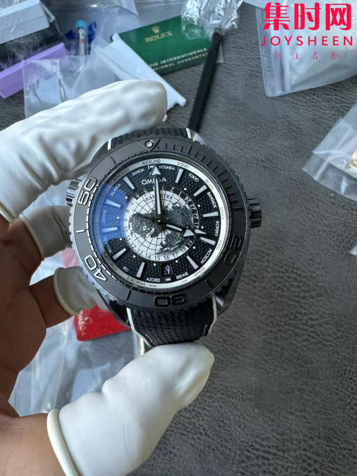 欧米茄 VS海马600米系列 海洋宇宙 海马世界时陶瓷壳 碳黑水泥灰 男士腕表 表径45.5mm 8938一体机 快跳日历 双色夜光 商品图4