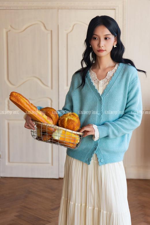 【门店同款】ENJOY冬季“暖冬软糖”波浪边V领针织开衫 166796213 商品图4