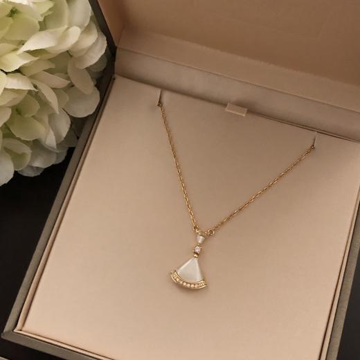 TB57-宝格丽项链 天然白贝母裙子项链（XK）-10.14直播款 商品图3