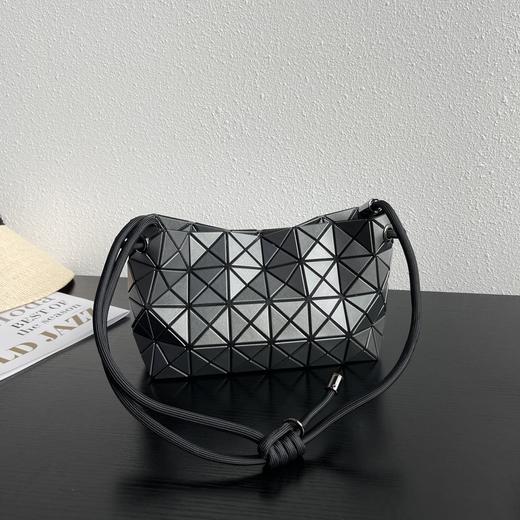 【San宅同款豆腐包2024幻彩新色百变的造型，百搭的款式ASM126212】 商品图0