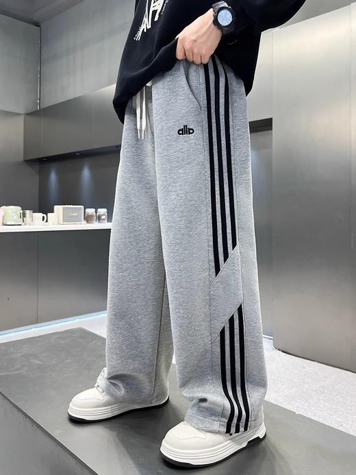 【秋冬款休闲裤子】新款男童中大童秋装 运动儿童针织直筒加绒卫裤 商品图0