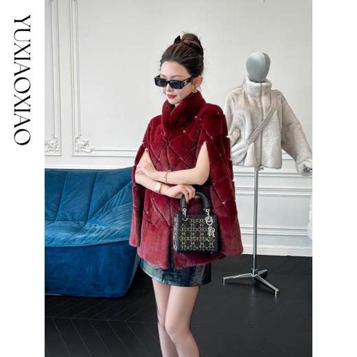 余潇潇【勃艮第贵妇】丹麦水貂定染菱形格纹斗篷廓形立领钩扣皮草 商品图4