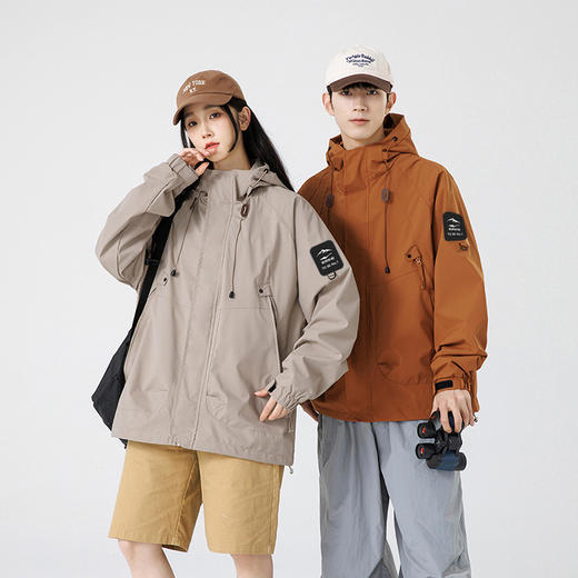 【国货之光 轻量户外 防泼防风】鸿星尔克春秋季连帽外套情侣款（EK-PS3090） 商品图3