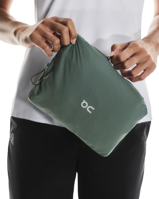 On 昂跑 Core Jacket 女款跑步夹克 商品图5