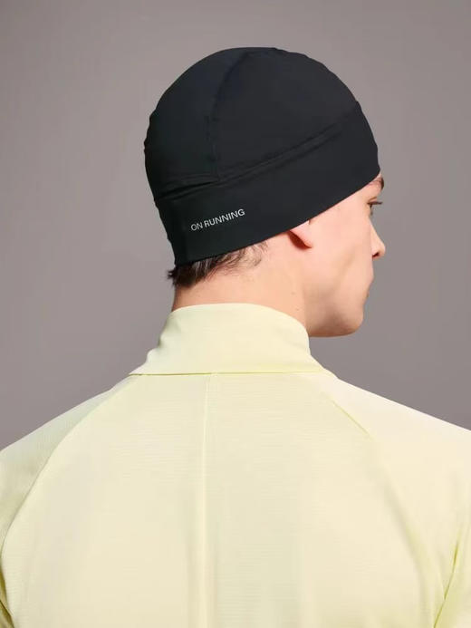 原单正品昂跑户外Core Beanie新品男女Core系列跑步冷帽运动帽子 💰99包邮
只有黑色 
这款冷帽适合恶劣天气跑步佩戴，内衬采用拉绒，版型贴合头部，且带有马尾开口。 商品图2