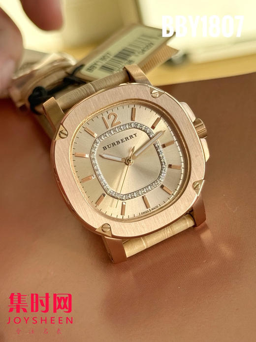 原单巴宝莉BBY1807 女士腕表
机芯：原装进口石英机芯 商品图2