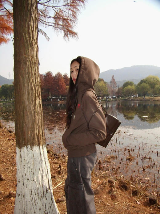 【开放日忙 秒杀价已调 直接拍】返场 AMI 红色爱心 刺绣棉质 拉链连帽卫衣外套 商品图11