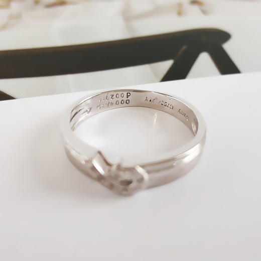 【天然正品】AU750白金时尚设计款0.055克拉钻石戒指对戒15.5号（戒圈可改）110925NJM10 现售价：2980！ 商品图6