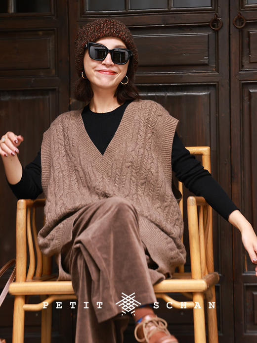 PETIT SCHAN小闪 CLO#643 The use of the useless 无用之用 纯羊绒v领绞花针织背心 商品图1