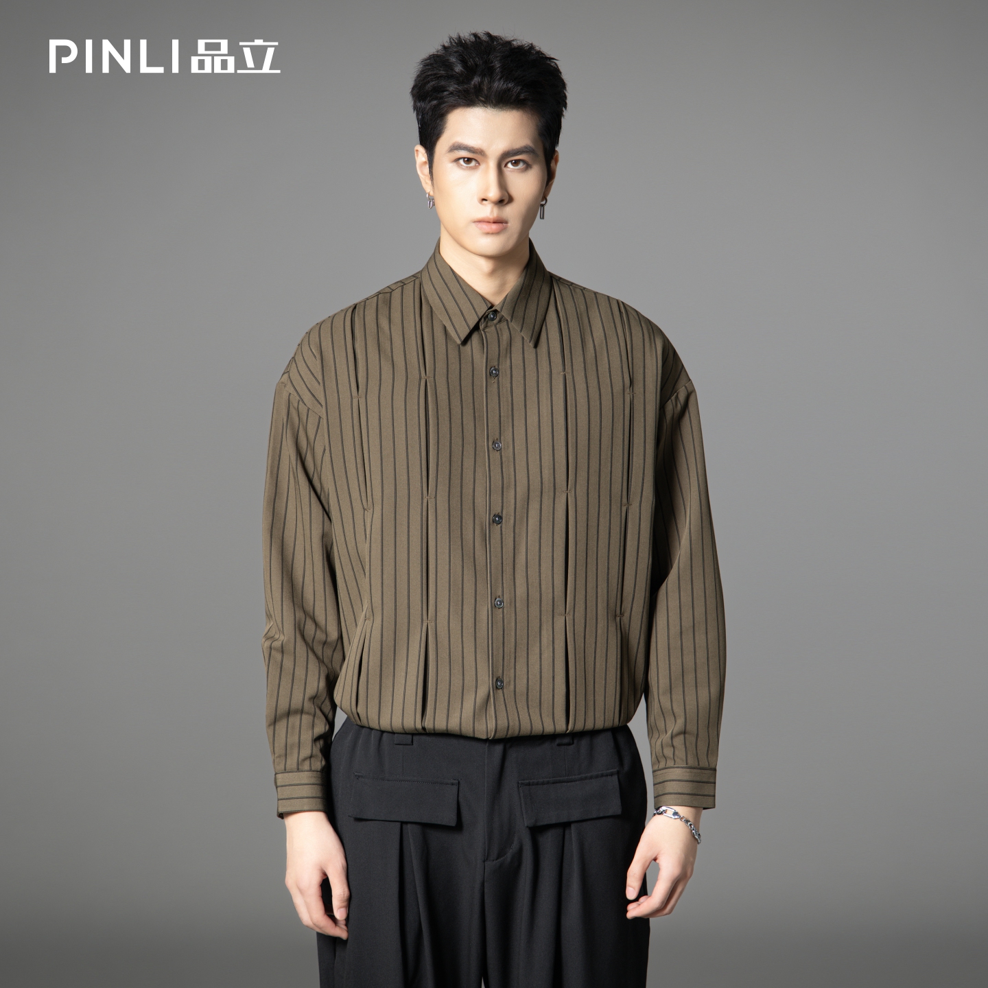 PINLI品立春季新款复古条纹捏褶衬衫潮牌休闲宽松长袖男衬衣B253113024